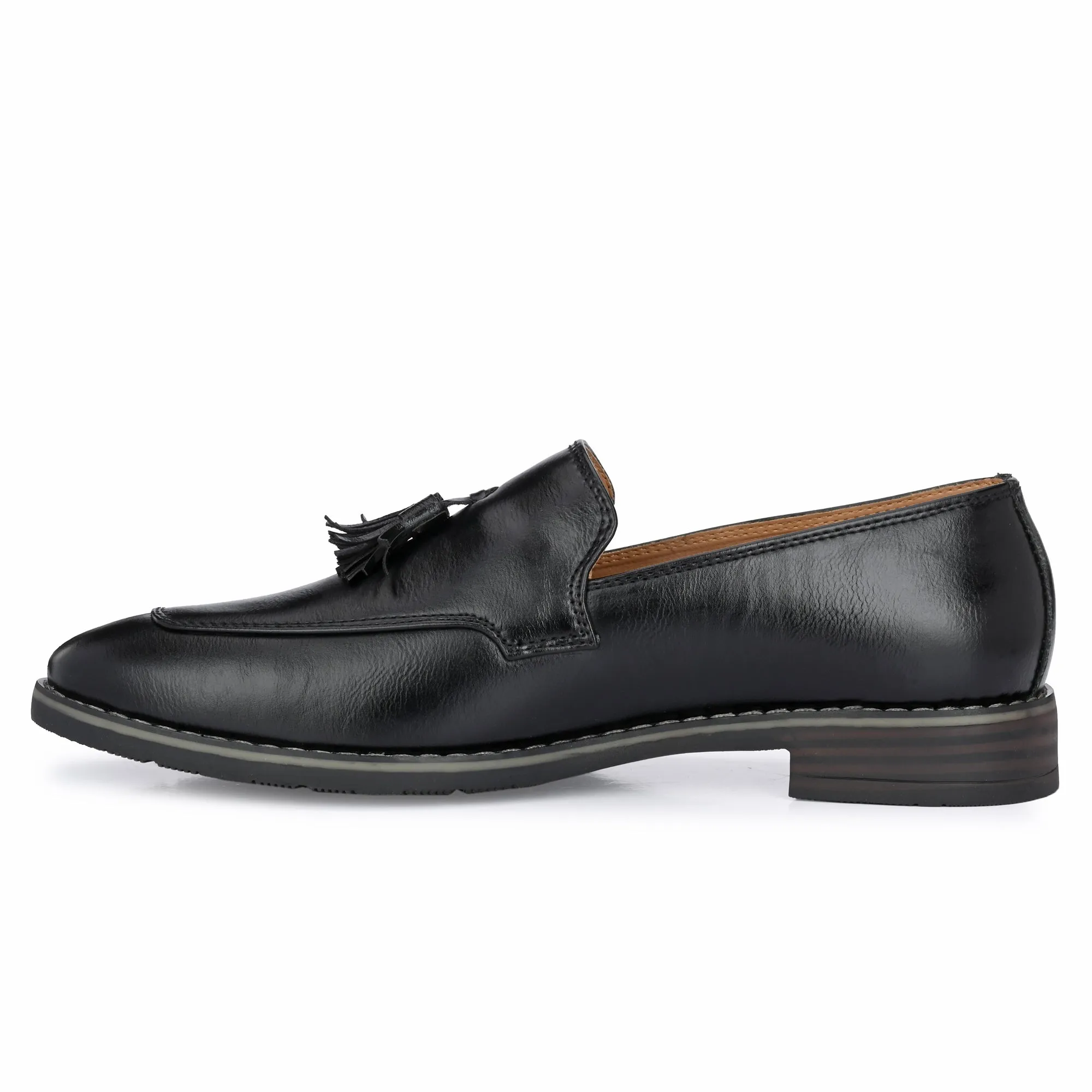 Attitudist Unisex Handcrafted Black Plain Tassel Loafer With Double Stitched Vamp