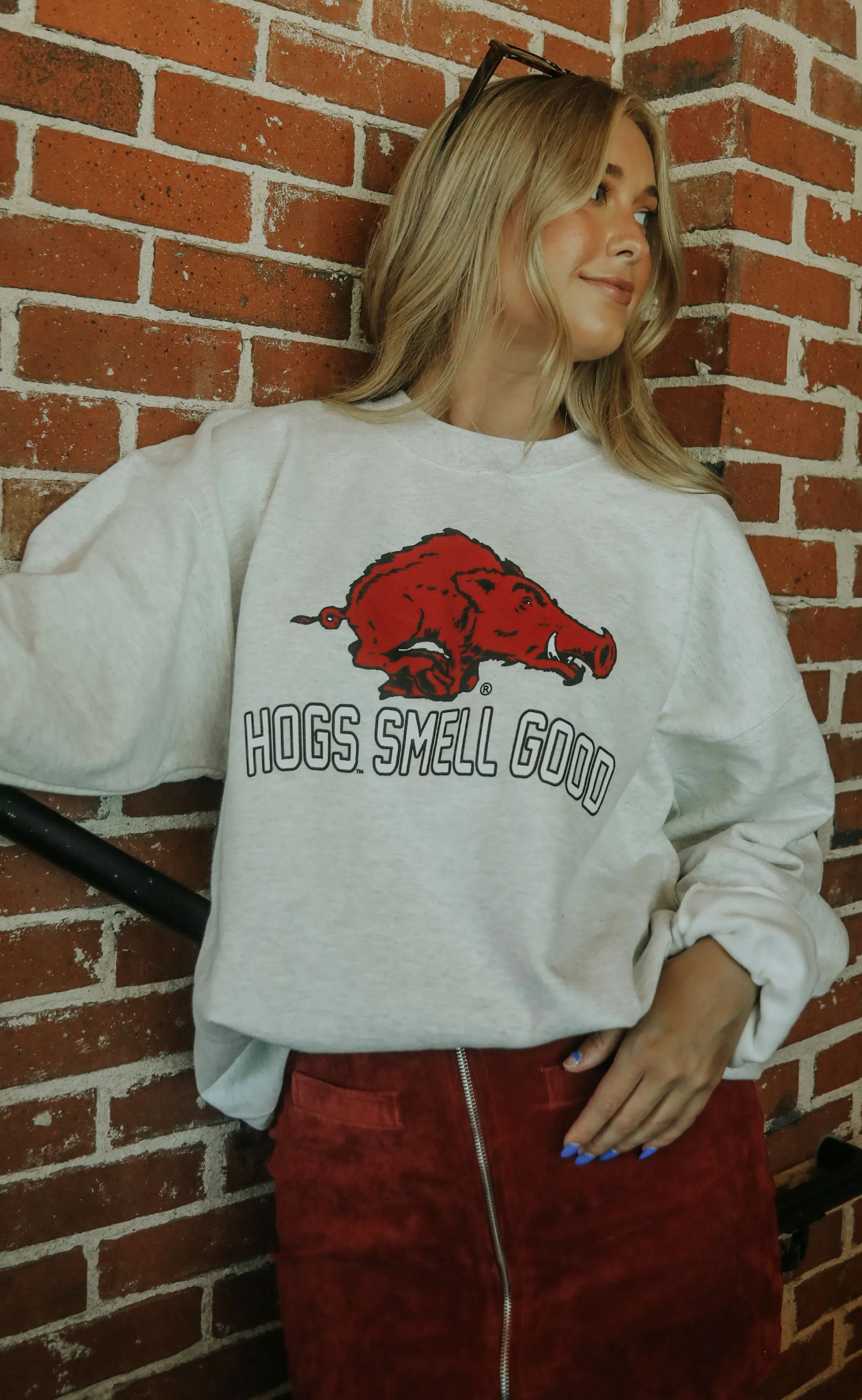 charlie southern: hogs smell good sweatshirt